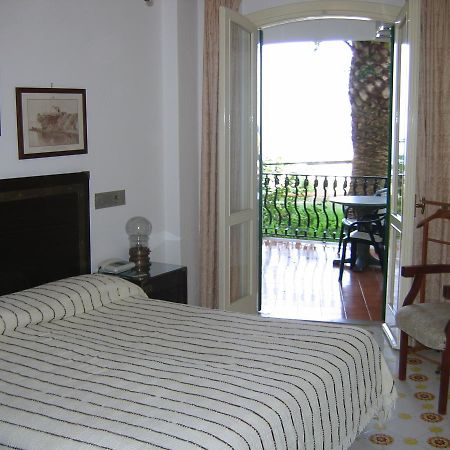 Hotel Parco Maria Terme Forio  ภายนอก รูปภาพ