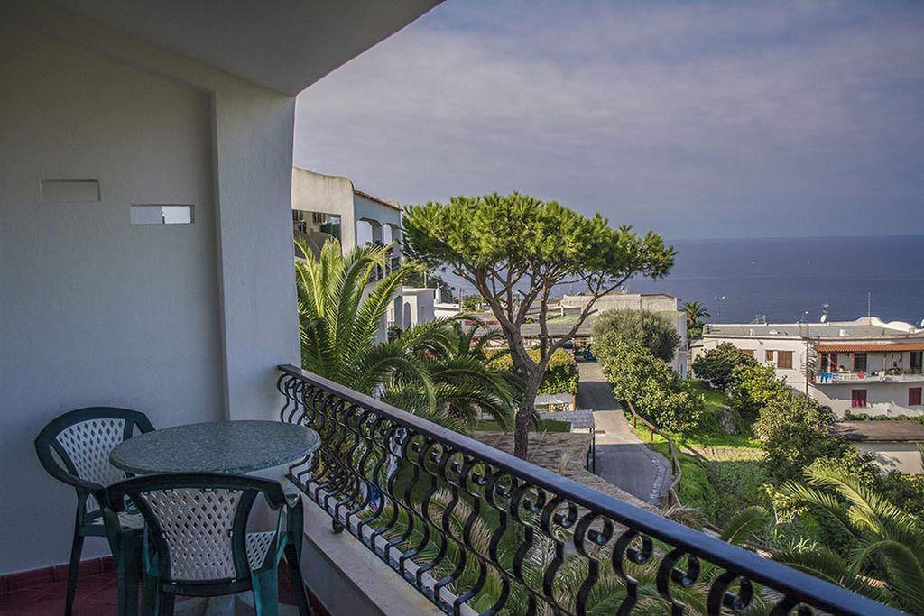 Hotel Parco Maria Terme Forio  ภายนอก รูปภาพ
